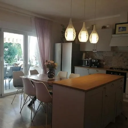 With Swimming Pool - 23696 Apartman *