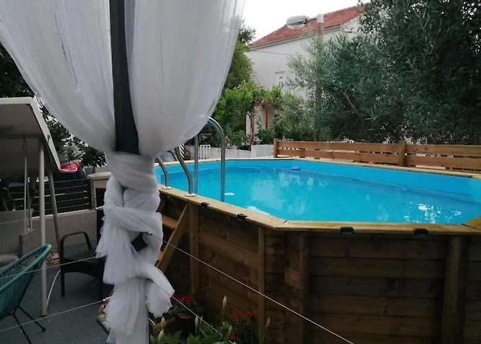 Apartman With Swimming Pool - 23696 Vodice