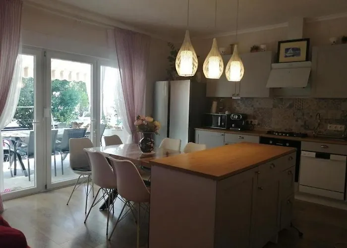 With Swimming Pool - 23696 Apartman *